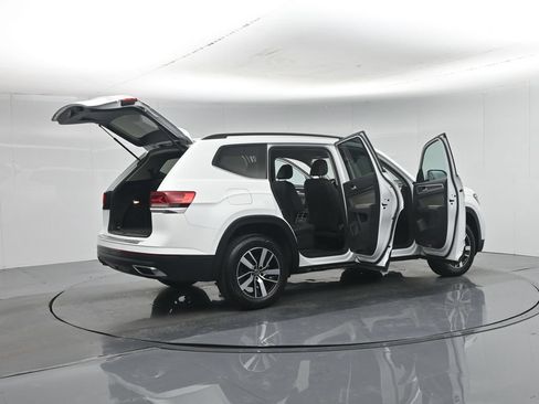 Used 2023 Volkswagen Atlas SE AWD/4WD image 5