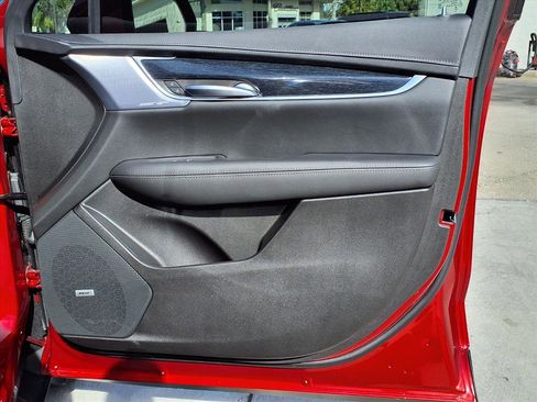 Certified 2025 Cadillac XT5 Premium Luxury w/ Technology Package image 11