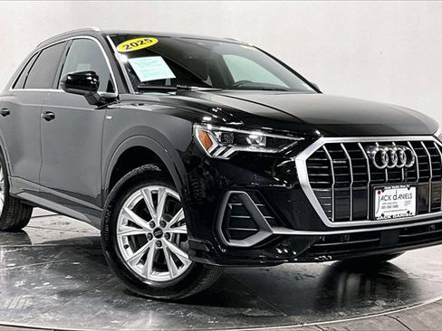 Used 2025 Audi Q3 2.0T Premium w/ Convenience Package image 10