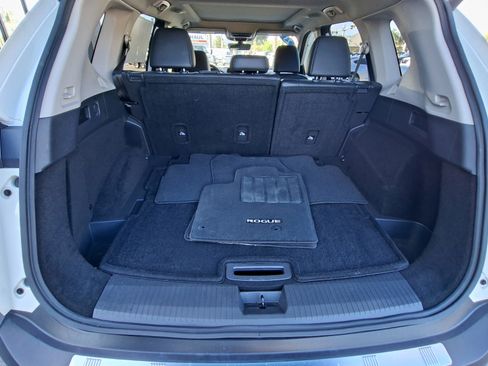 Certified 2023 Nissan Rogue Platinum w/ Platinum Premium Package FWD image 21