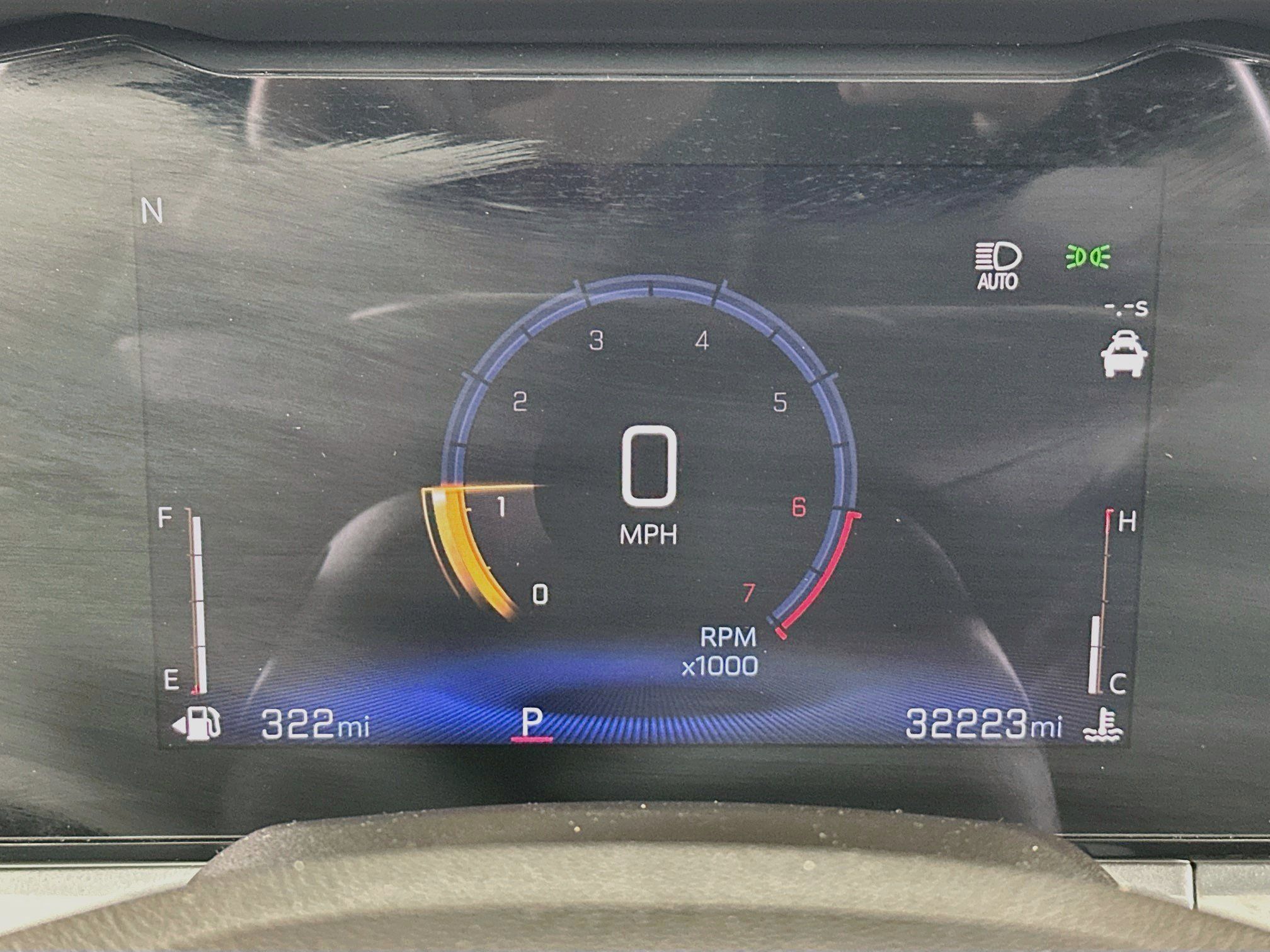 Used 2025 Chevrolet Trax LT w/ LT Convenience Package FWD image 18