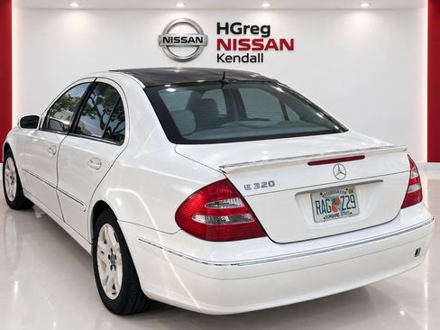 Used 2004 Mercedes-Benz E 320 Sedan image 2