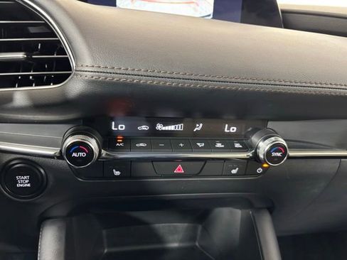 Used 2025 MAZDA MAZDA3 s FWD image 18