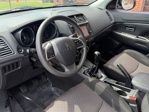 Used 2019 Mitsubishi Outlander Sport ES FWD image 28