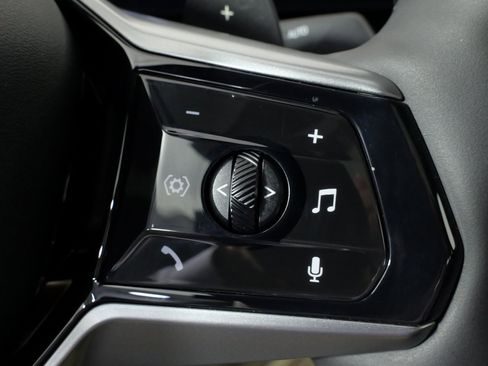 Used 2024 BMW 530i image 48