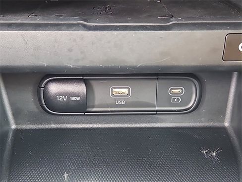 Certified 2024 Kia Seltos SX w/ SX Sunroof Package image 18