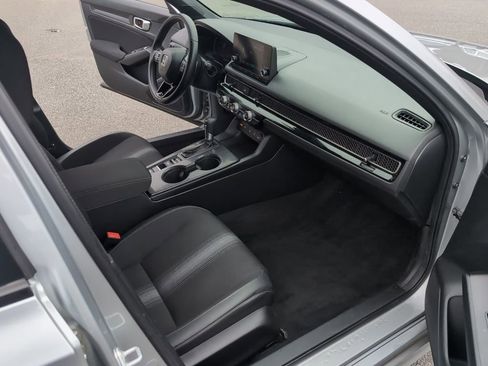 Used 2025 Honda Civic Sport image 15