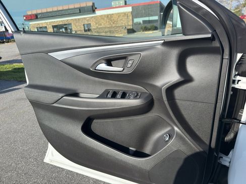 New 2026 Buick Envista Preferred w/ Convenience I Package image 9