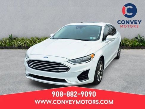 Used 2019 Ford Fusion SEL image 1