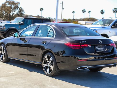 Used 2023 Mercedes-Benz C 300 4MATIC Sedan image 4