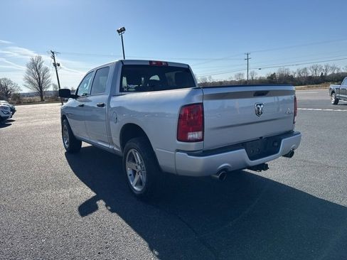 Used 2017 RAM 1500 Express w/ Express Value Package image 9