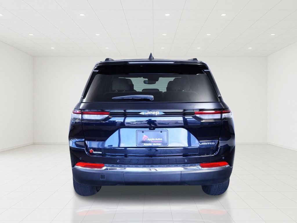 Used 2023 Jeep Grand Cherokee Limited w/ Luxury Tech Group II RWD image 5
