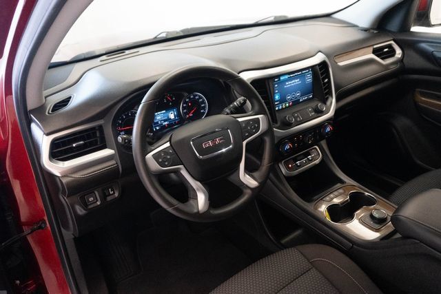Used 2023 GMC Acadia SLE FWD image 4
