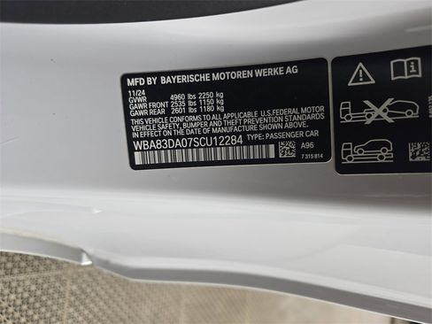 Certified 2025 BMW 440i xDrive Coupe w/ Premium Package image 31