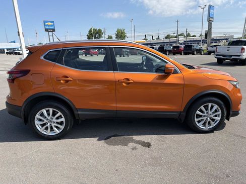 Used 2021 Nissan Rogue Sport SV FWD image 8