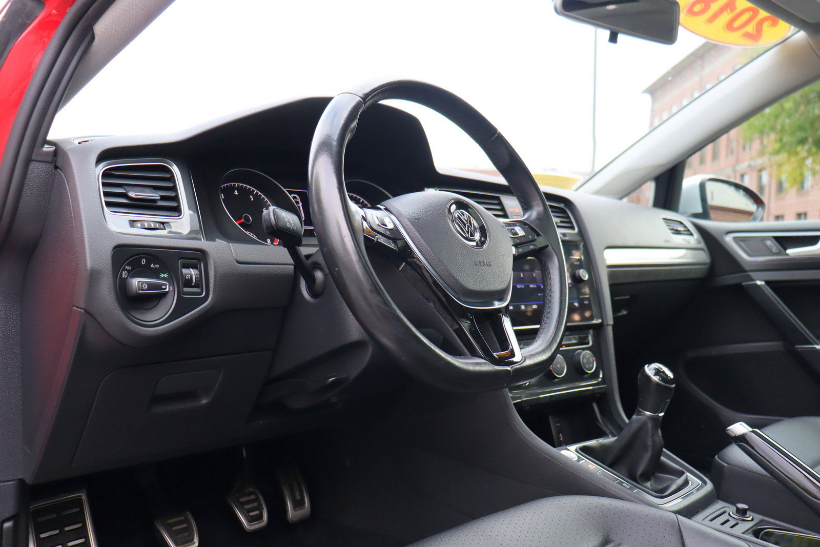 Used 2018 Volkswagen Golf Alltrack SE AWD/4WD image 10