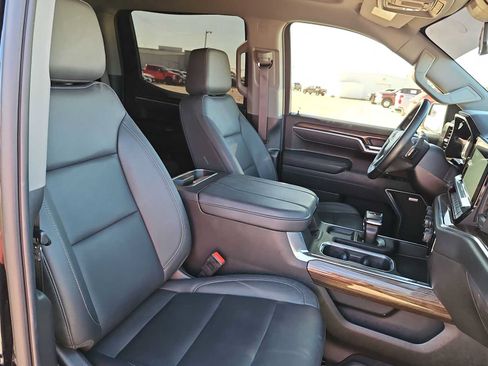 Used 2025 Chevrolet Silverado 1500 RST w/ Redline Edition AWD/4WD image 18