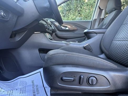 Certified 2021 GMC Terrain SLE w/ Driver Convenience Package image 31