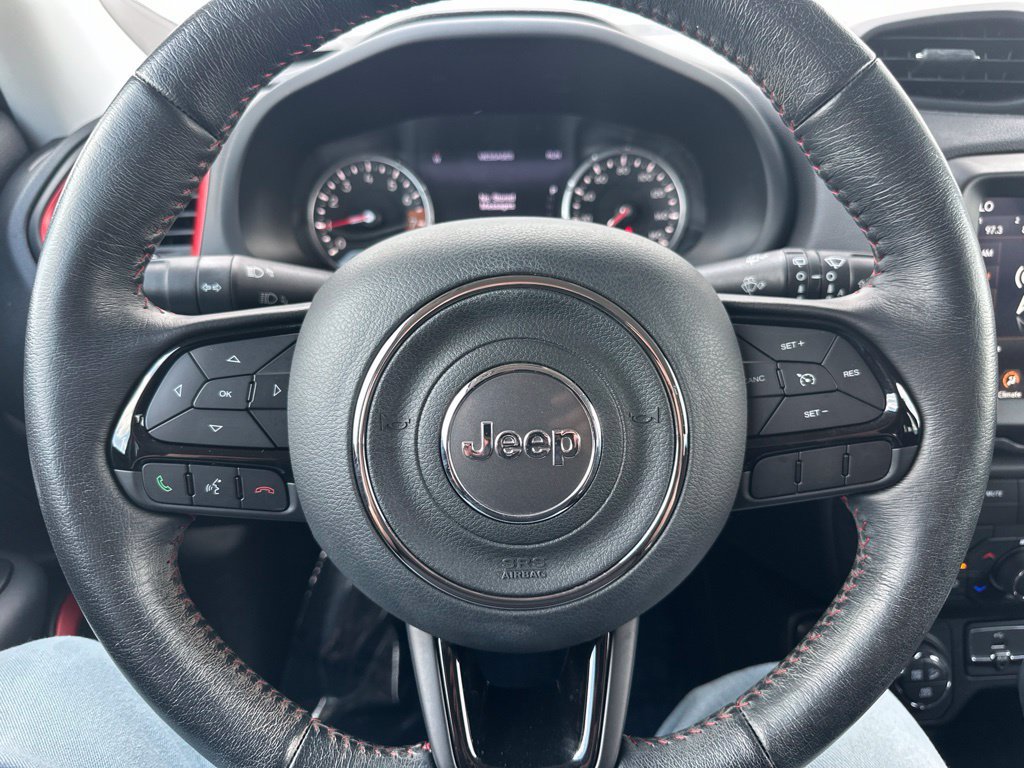 Used 2022 Jeep Renegade Trailhawk AWD/4WD image 38