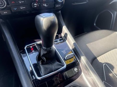 Used 2024 Jeep Compass Latitude image 26