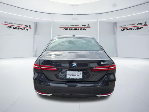 Used 2026 BMW 530i RWD image 5