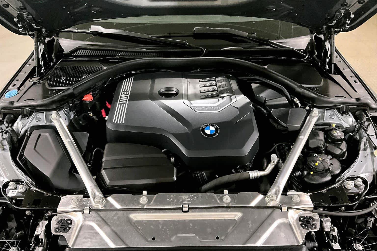 Used 2024 BMW 430i xDrive Convertible w/ Premium Package AWD/4WD image 28