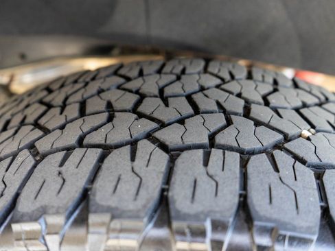 Used 2024 GMC Sierra 2500 AT4 w/ AT4 Premium Plus Package image 39