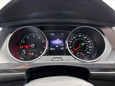 Used 2020 Volkswagen Tiguan SE R-Line FWD image 16