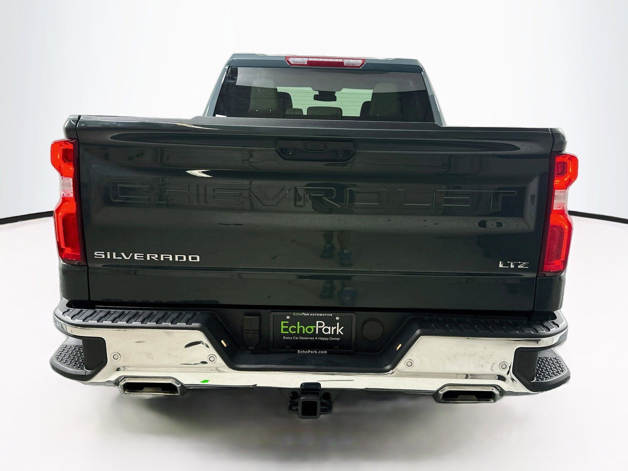 Used 2025 Chevrolet Silverado 1500 LTZ AWD/4WD image 7