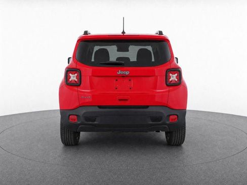 Used 2022 Jeep Renegade Altitude AWD/4WD image 6