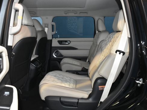 New 2026 Nissan Armada Platinum Reserve AWD/4WD image 17