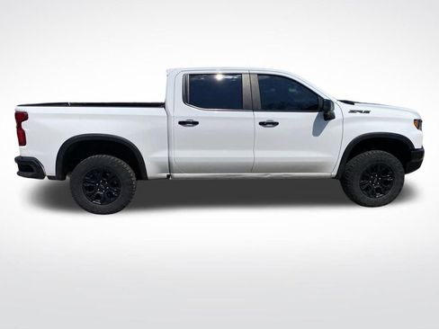 Used 2023 Chevrolet Silverado 1500 ZR2 w/ Technology Package image 8