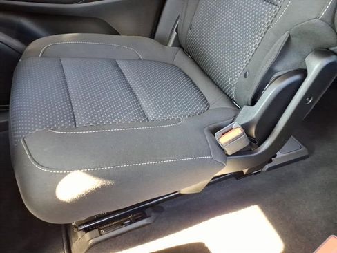 Used 2023 GMC Acadia SLE w/ Driver Convenience Package image 33