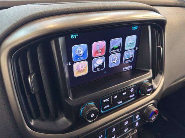 Used 2018 Chevrolet Colorado Z71 AWD/4WD image 2