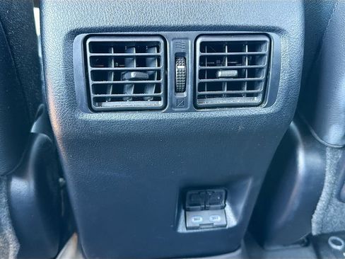 Used 2023 Toyota 4Runner Limited AWD/4WD image 30