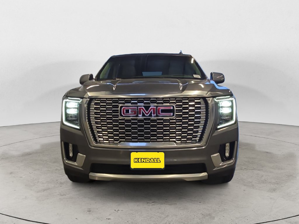 Certified 2021 GMC Yukon Denali w/ Denali Ultimate Package AWD/4WD image 3