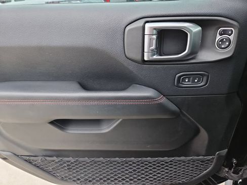 Used 2019 Jeep Wrangler Unlimited Rubicon AWD/4WD image 13