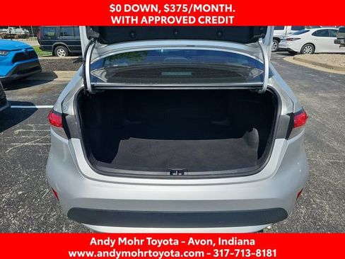 Used 2020 Toyota Corolla LE FWD image 12