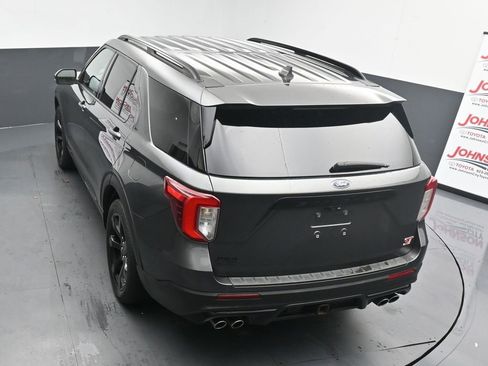 Used 2020 Ford Explorer ST w/ ST Street Pack image 14