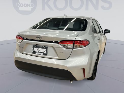 Used 2024 Toyota Corolla LE image 5