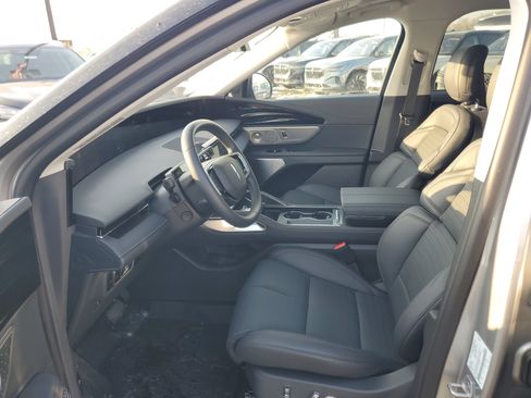 New 2026 Lincoln Nautilus Reserve image 11