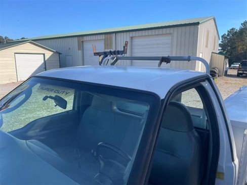 Used 2004 Ford F250 XL image 11