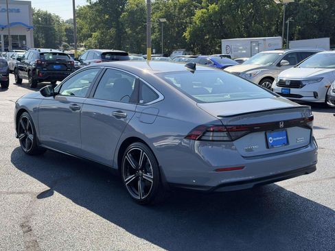 Certified 2025 Honda Accord Sport image 3