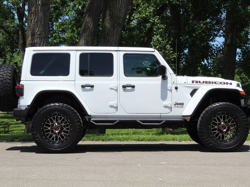 Used 2020 Jeep Wrangler Unlimited Rubicon w/ Dual Top Group AWD/4WD image 8