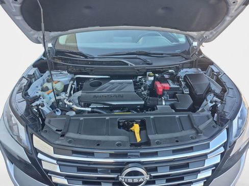 Used 2024 Nissan Rogue SV image 23