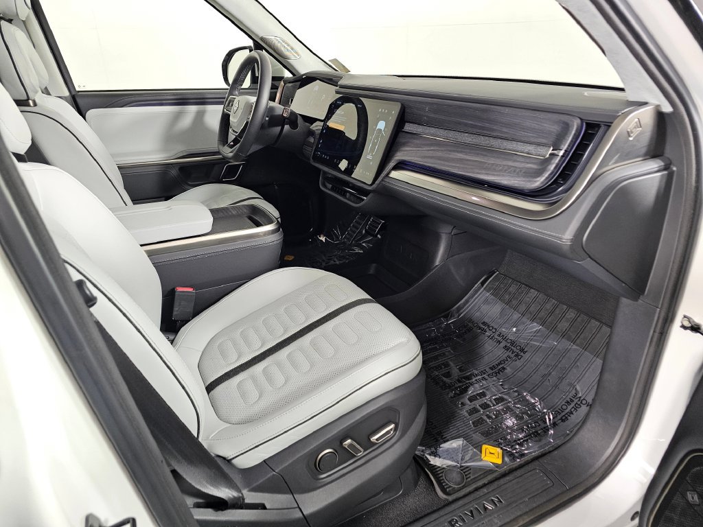 Used 2024 Rivian R1S Adventure Dual AWD/4WD image 11