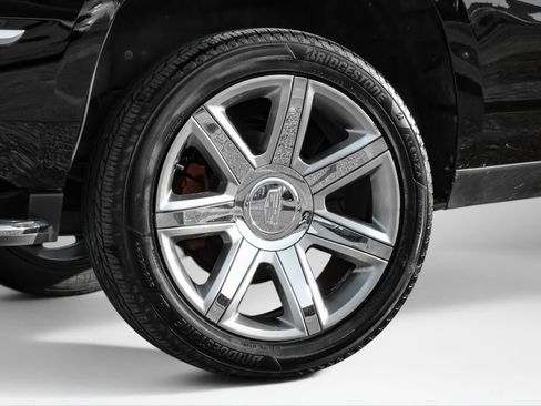 Used 2018 Cadillac Escalade Luxury RWD image 53