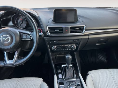 Used 2017 MAZDA MAZDA3 Grand Touring image 11