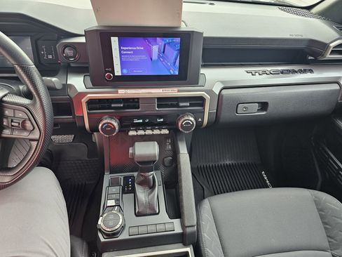 Certified 2025 Toyota Tacoma SR5 image 20