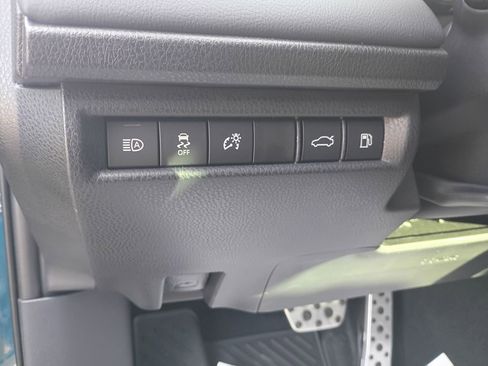 Used 2025 Toyota Camry XSE image 24